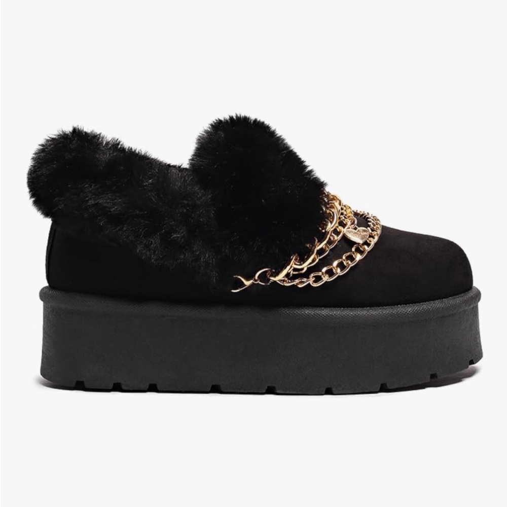 ⭐️ Elegant Black Fur Women's Shoes with Gold Chain - Picture 4 of 7